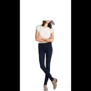 Lucky brand Ava Mid Rise Legging Jean size 2